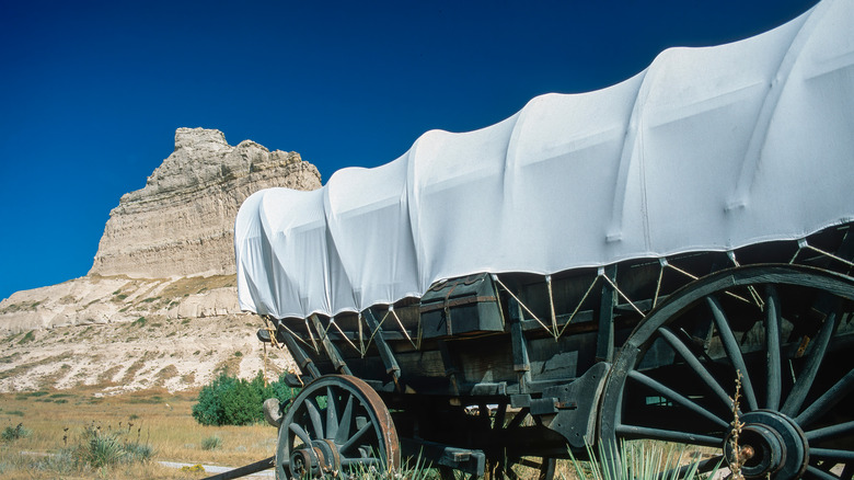 Covered wagon