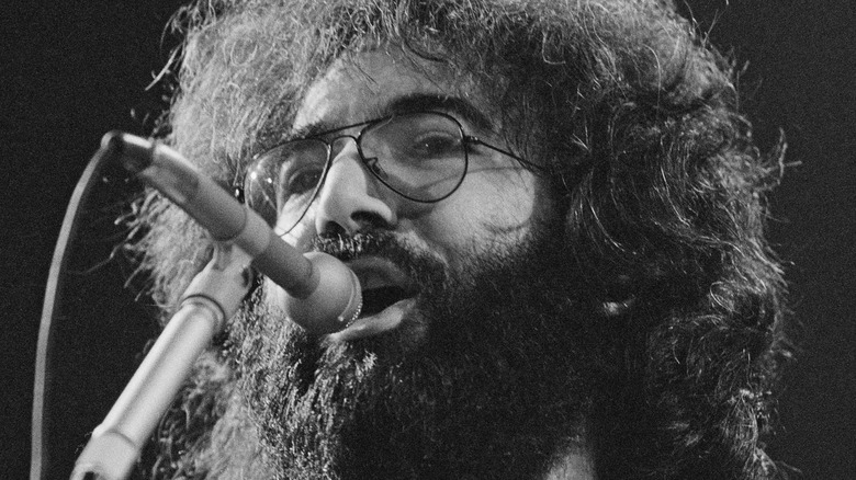 Jerry Garcia singing