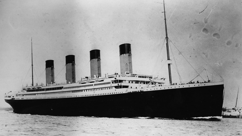 Titanic traveling at sea