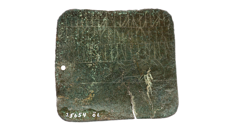 Photograph of the Kvinneby Amulet