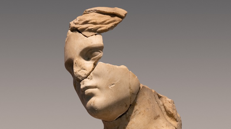 Sculpture of fractured identity