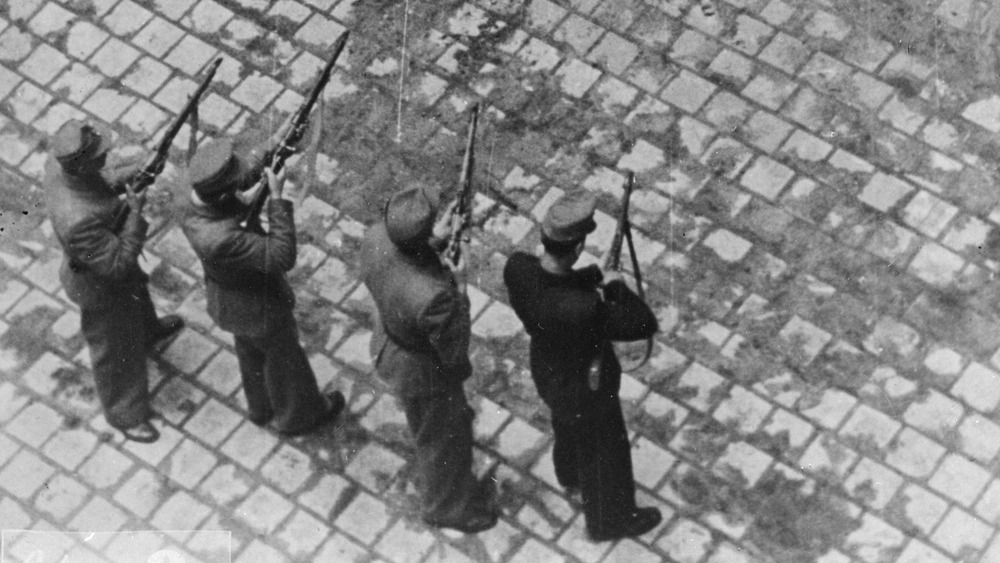 Firing squad