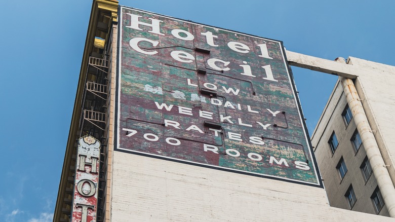 Hotel Cecil advertises its rates