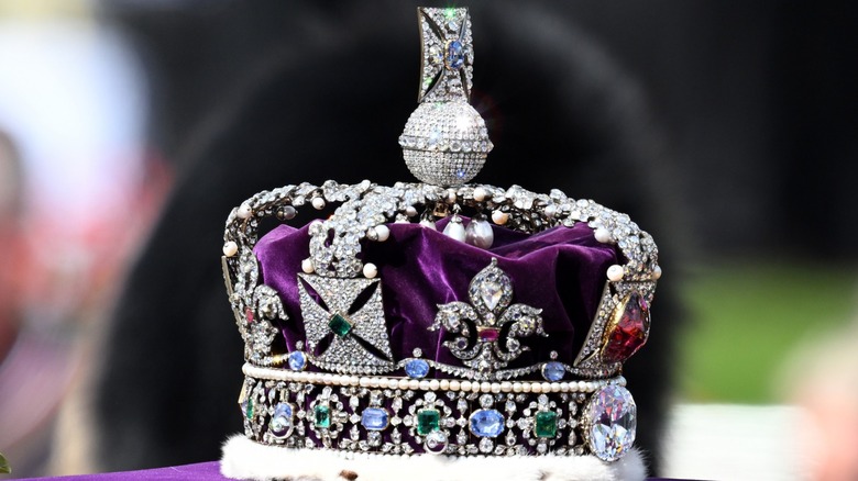 Queen Elizabeth II's coffin crown
