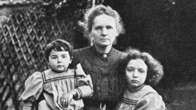Marie Curie with her daughters