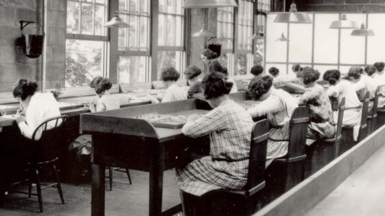 Radium Girls working in watch factory