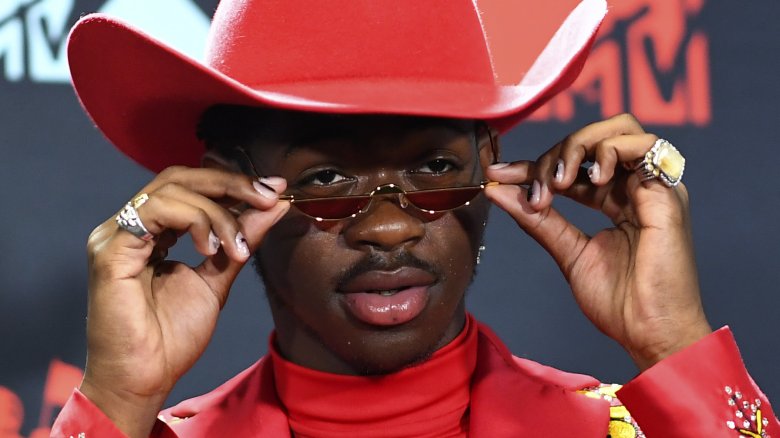 Lil Nas X, Old Town Road, Lyrics