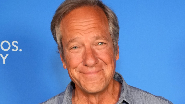 Mike Rowe smiling
