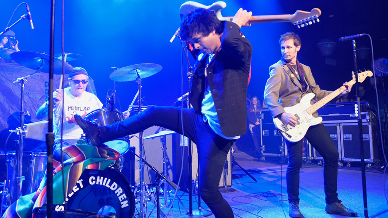 Green Day with John Kiffmeyer drumming