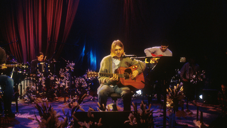 Nirvana performing their unplugged set