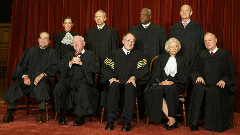 Us supreme court dress code hotsell