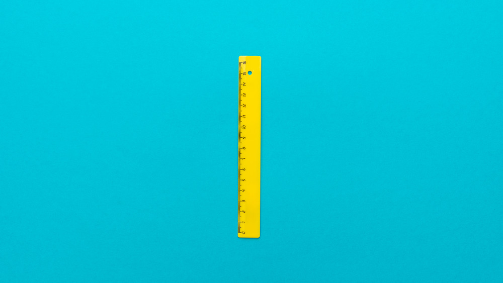 A ruler with a circumspect system of measurement