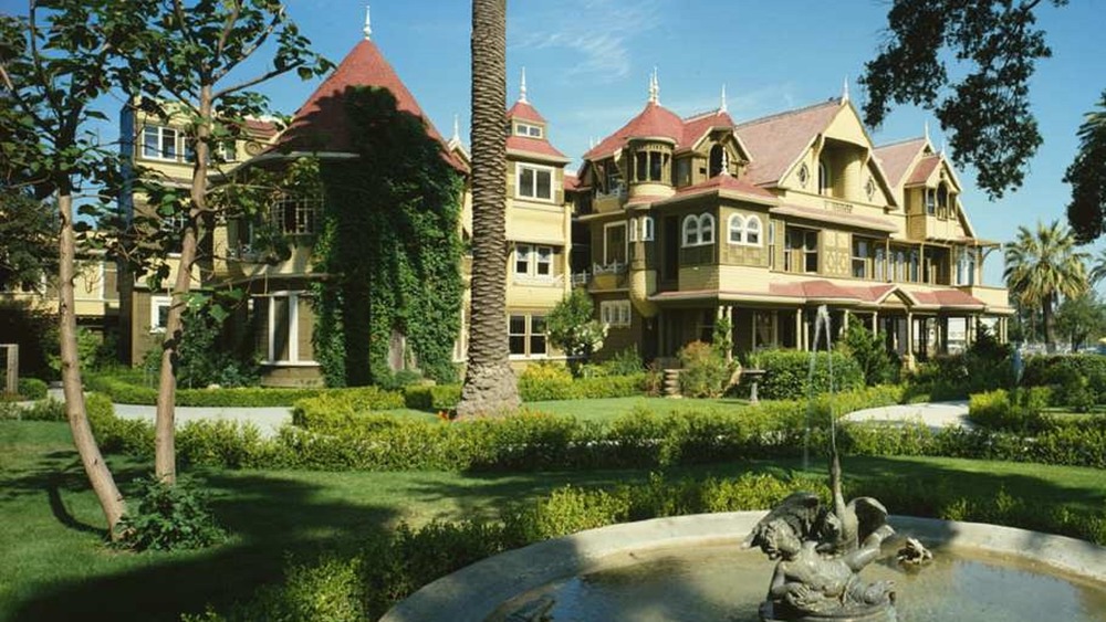 The Winchester Mystery House standing firm in 2004