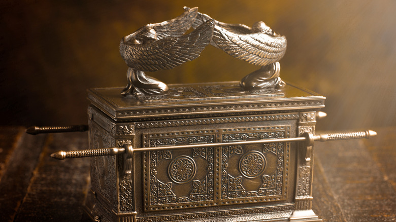 Artistic depiction, Ark of the Covenant