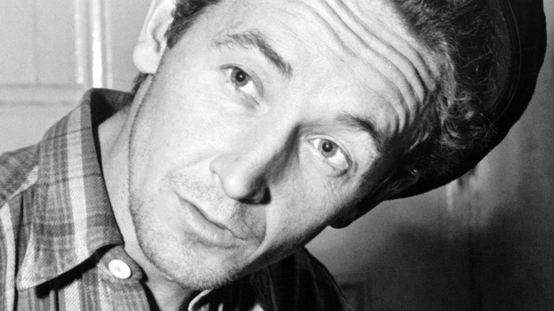 Woody Guthrie in 1943