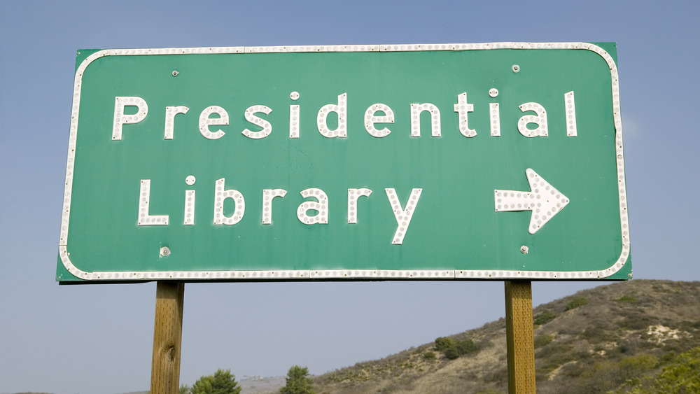 Road sign for the Ronald Reagan Presidential Library, Simi Valley, CA