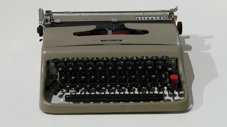 Gray Lettera manual typewriter