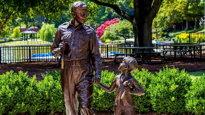 Statue of Andy and Opie