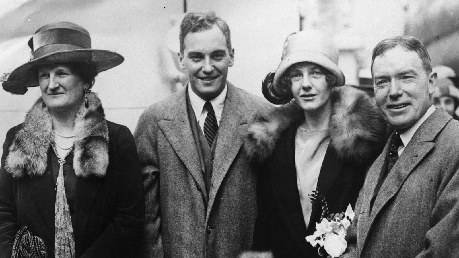 Rockefeller Family. From left: Industrialist John D. Rockefeller Jr. and  sons David Rockfeller, Nelson Rockfeller, Winthrop Rockefeller, Laurance  Rockfeller, John D. Rockefeller III, Tarrytown, New York, 1937 Stock Photo  - Alamy