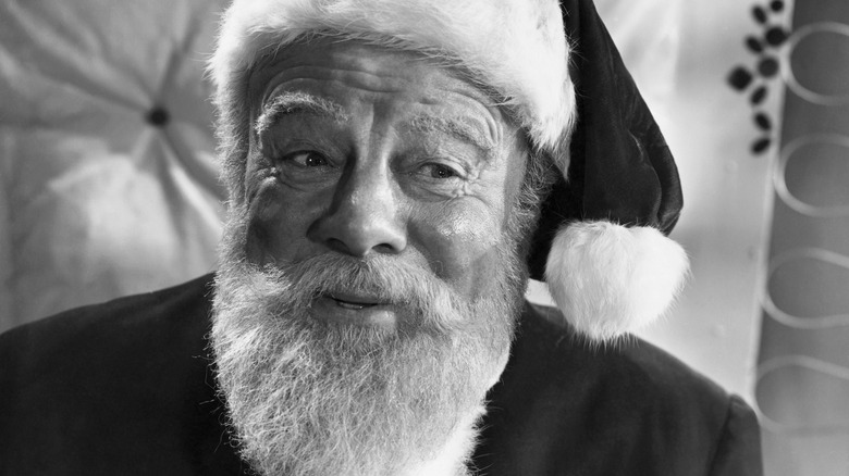 Edmund Gwenn as Kris Kringle 