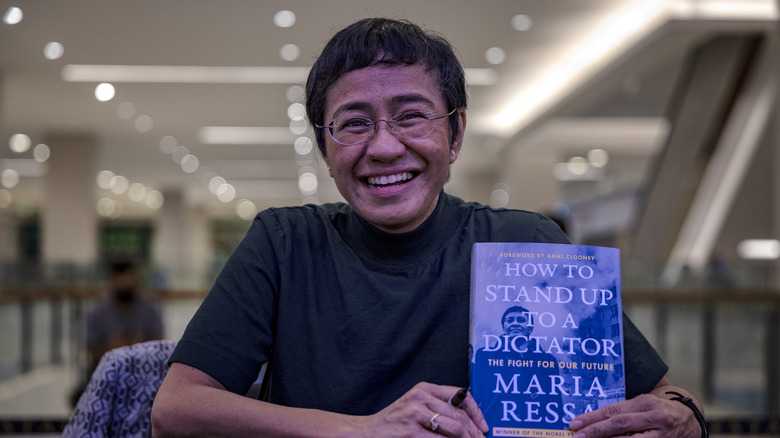 Maria Ressa at a book signing