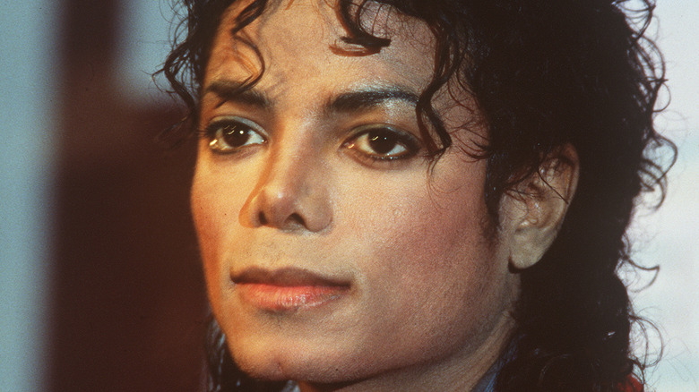 Michael Jackson with mouth closed