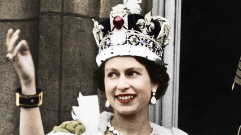 Queen Elizabeth wears the crown