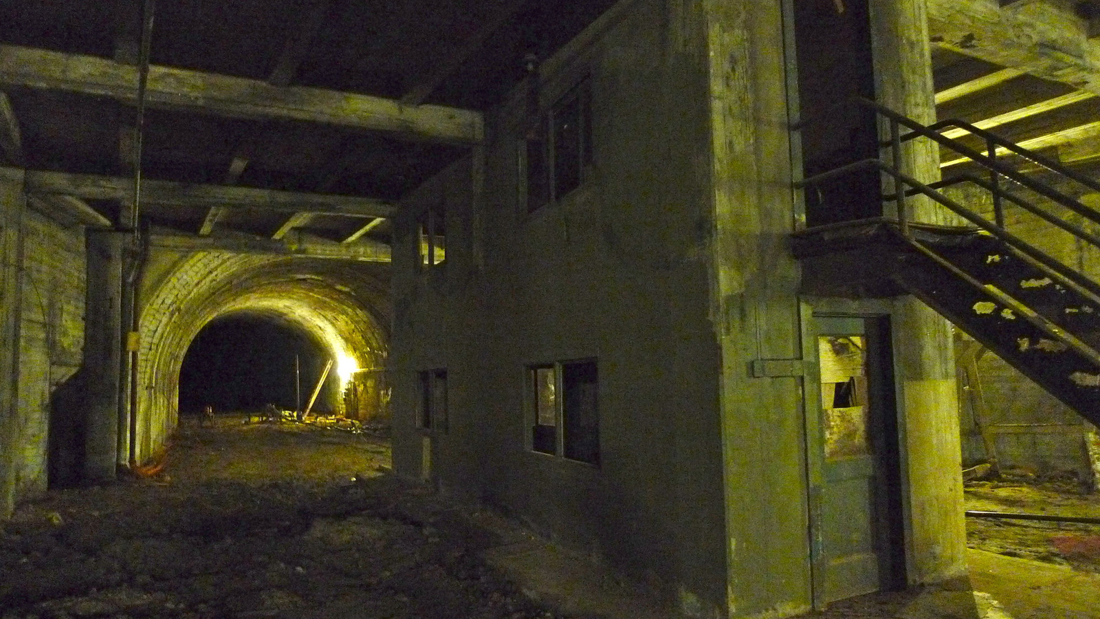 The Secret Tunnels Of LA's Prohibition-Era Bar Scene