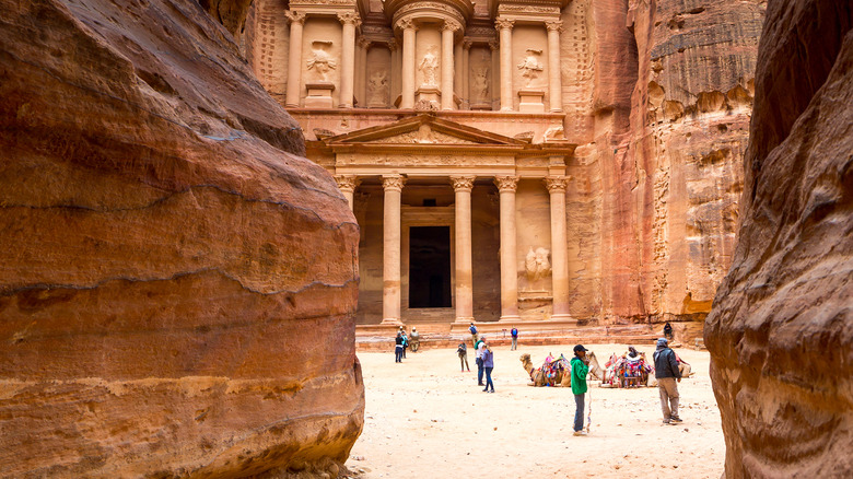 siq petra treasury