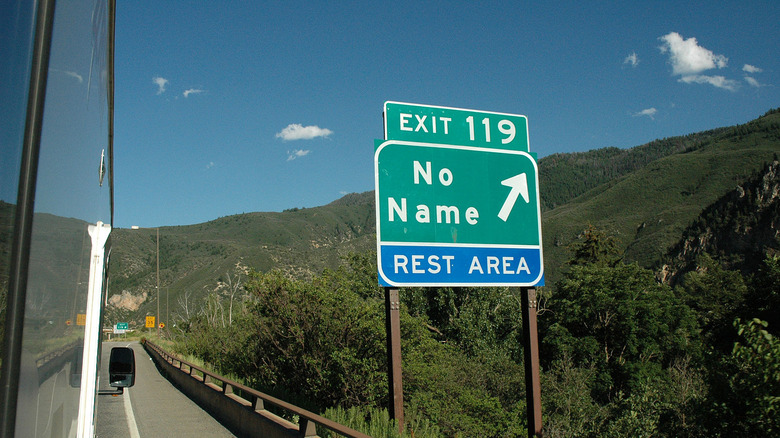 No Name, Colorado road sign