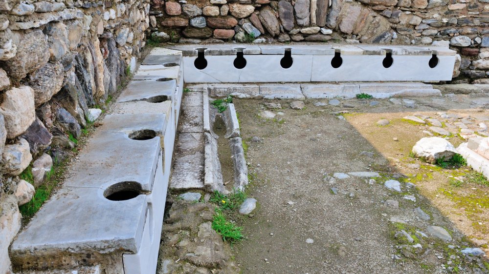 Ancient Roman toilets