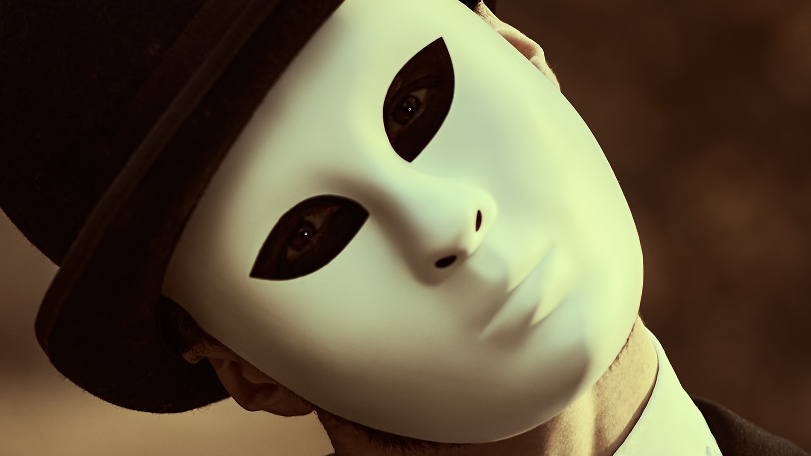 The Strict California City Law That Required A Permit To Wear A Mask On