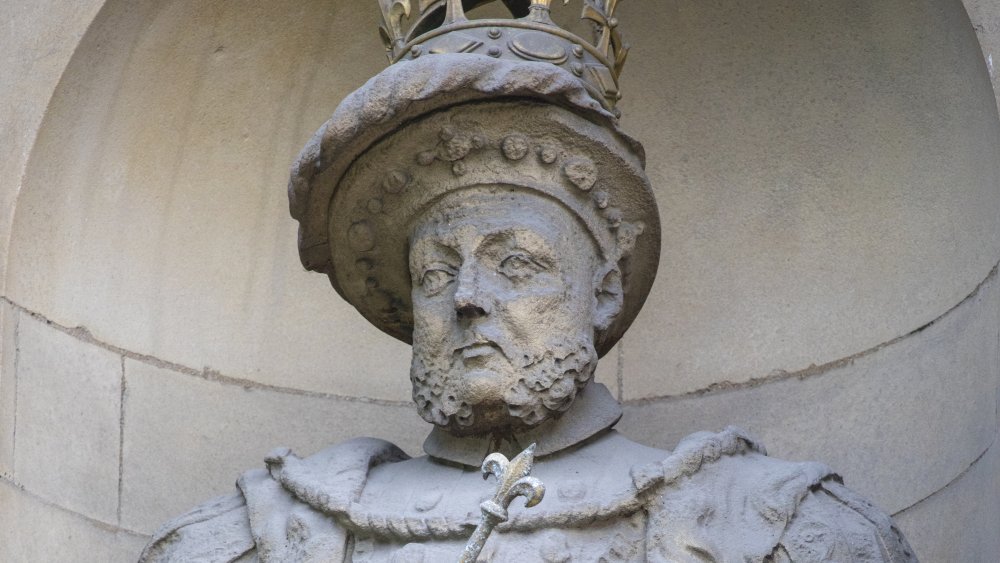 Statue of Henry VIII