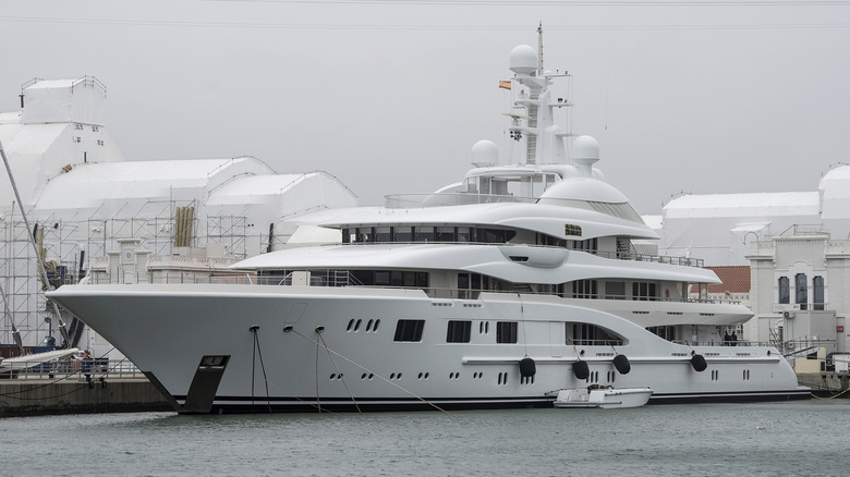 Super-yacht Valerie