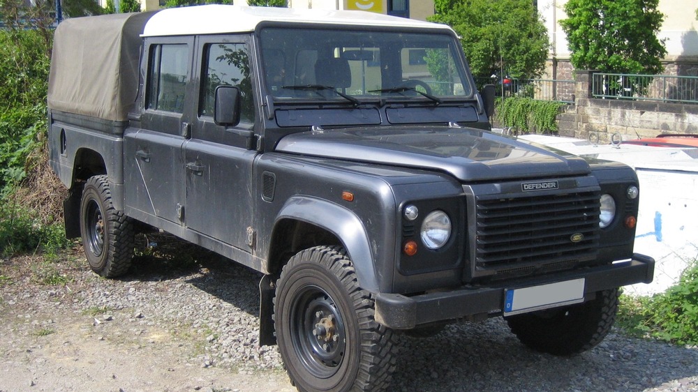 Land Rover Defender Gun Bus