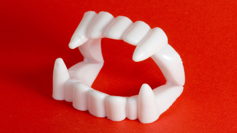 fake vampire teeth