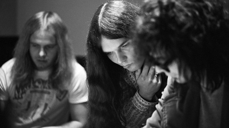 Lynyrd Skynyrd and Al Kooper look down