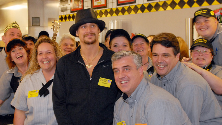Kid Rock posting staff Waffle House
