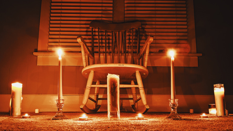 Seance candles and chair