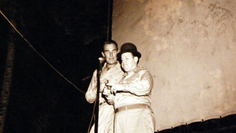 Joe DeRita performs with Randy Scott 