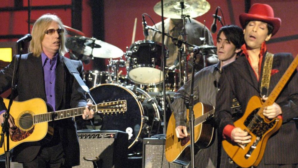 Tom Petty playing with Prince in 2004