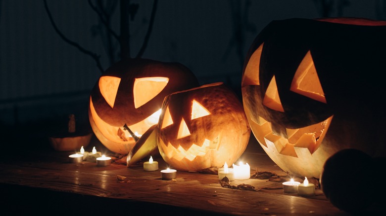 spooky jack-o'-lanterns