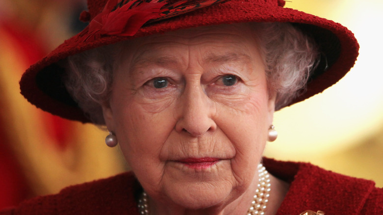 Queen Elizabeth in red