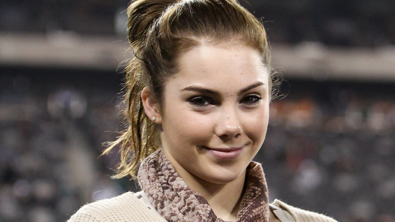 mckayla maroney grinning scarf