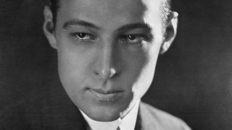 The Tragic 1926 Death Of Rudolph Valentino, Hollywood's 'Latin Lover'