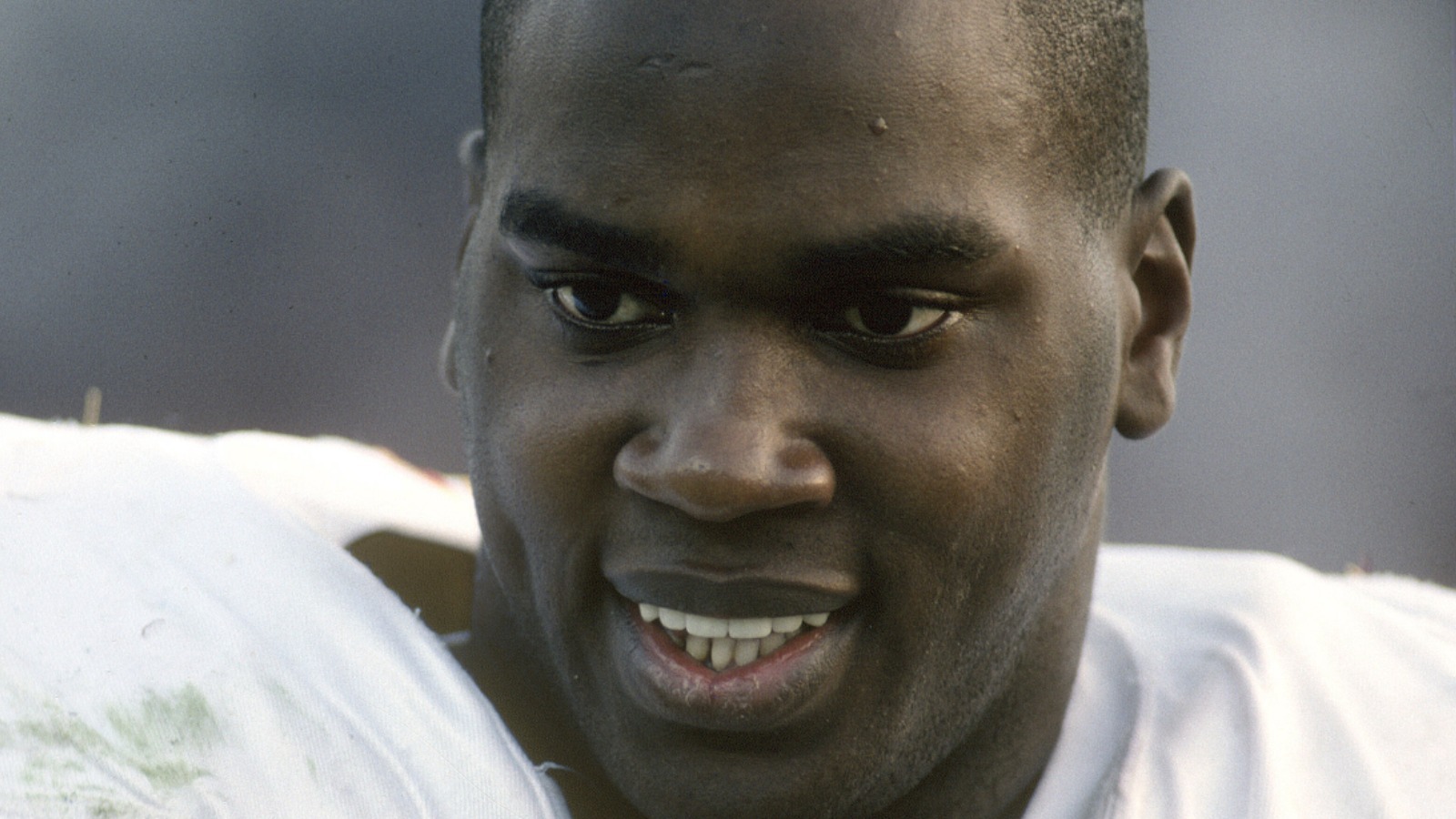 The Tragic 2000 Death Of Kansas City Chiefs Player Derrick Thomas – Grunge