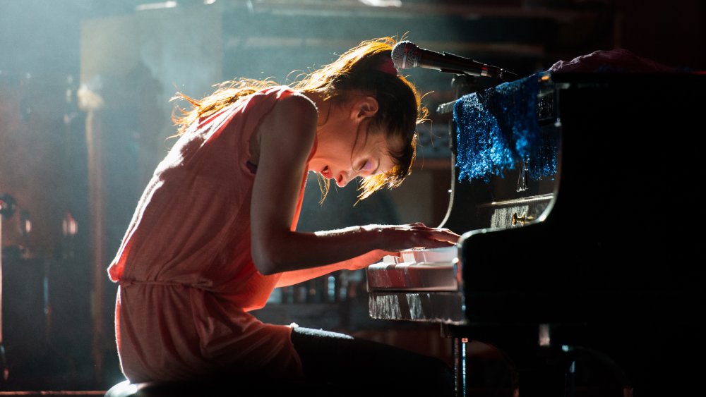 Fiona Apple performing in 2012 in Los Angeles