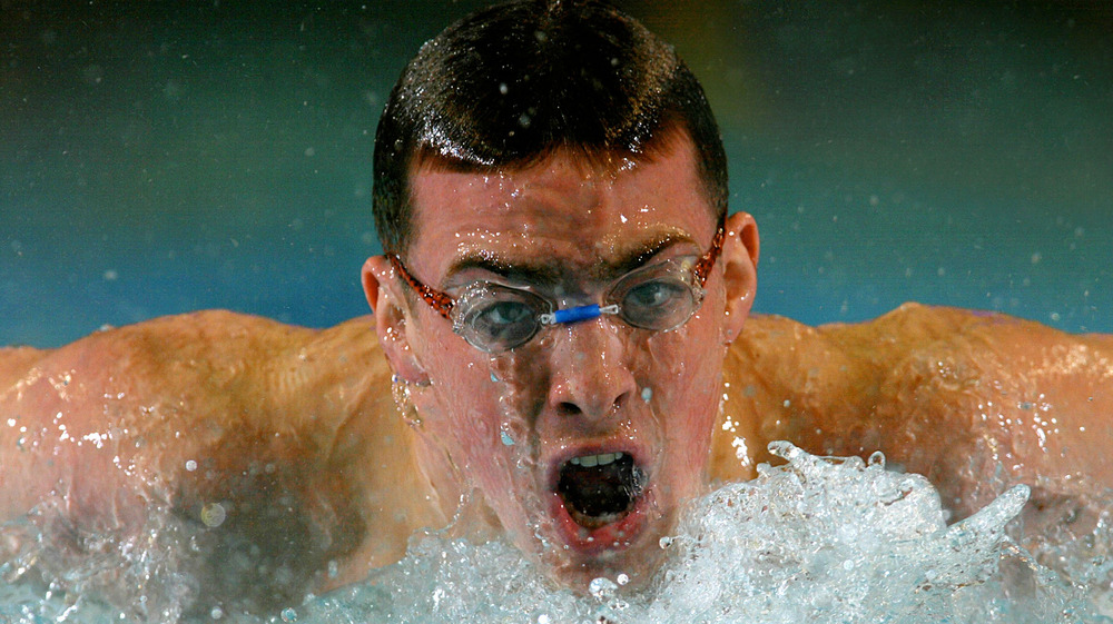 Fran Crippen swims wearing goggles