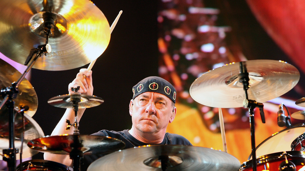 Neil Peart drumming