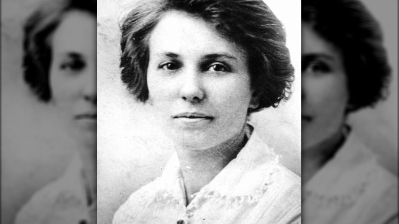 Eleanor Mills portrait